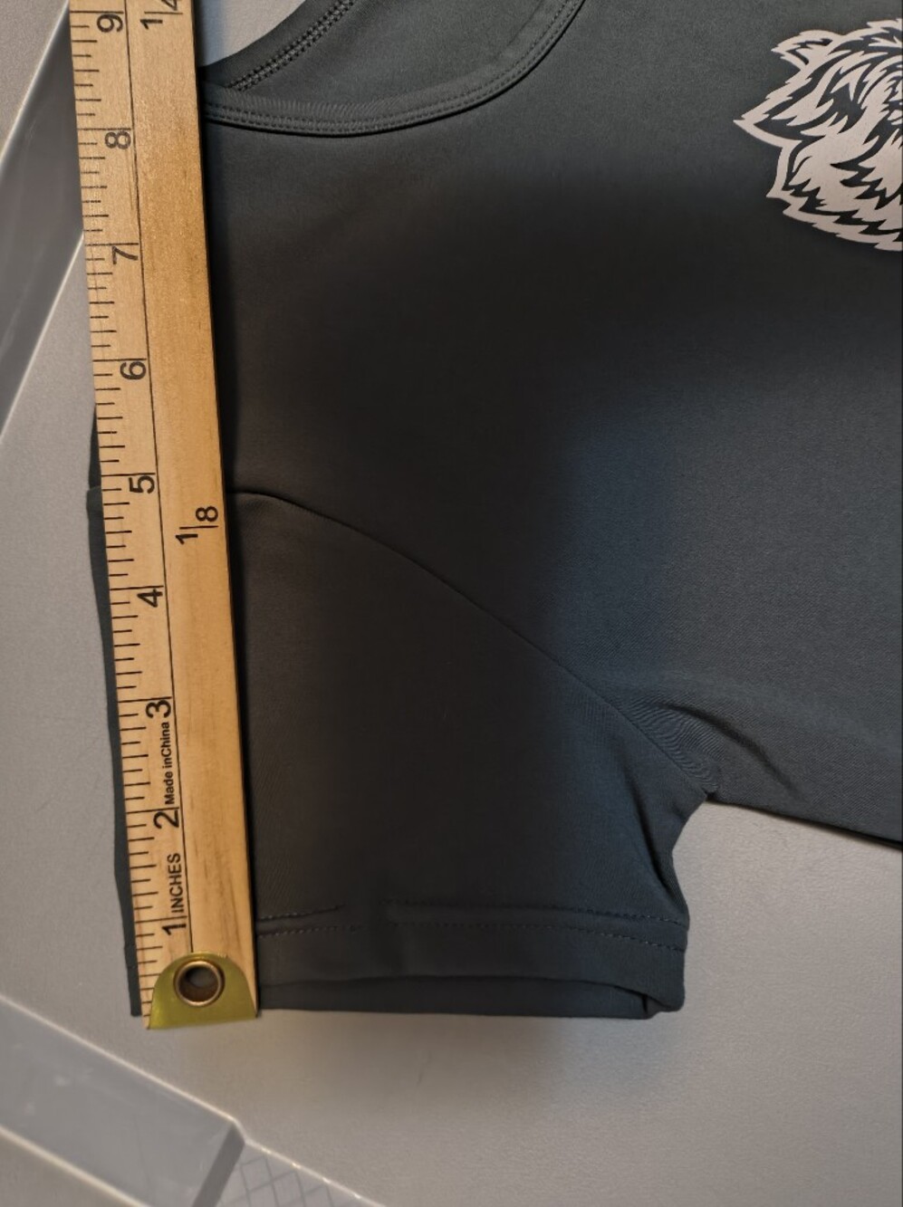 Darc Sport Black Cropped Logo Athletic Tee - Picture 6 of 14